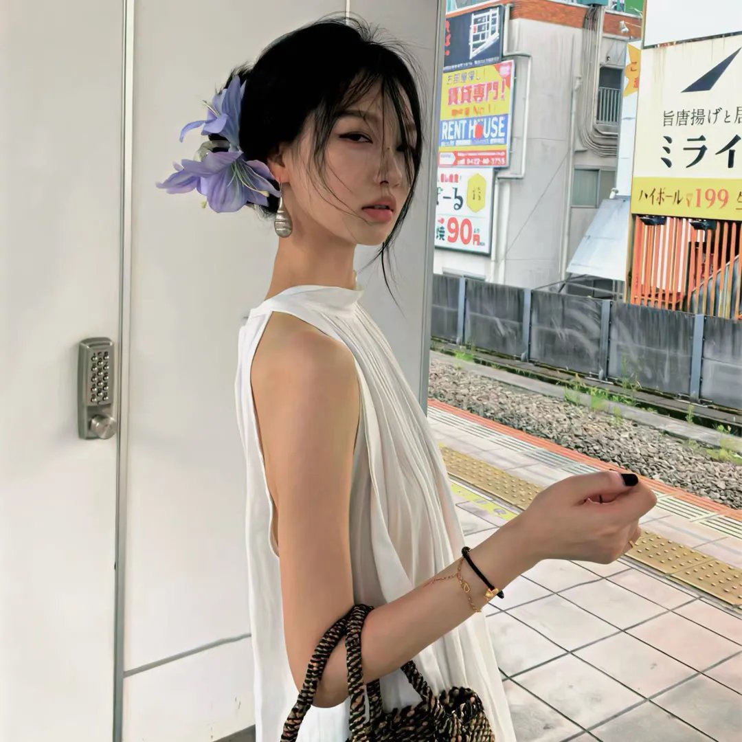 你是老板娘我是白月光